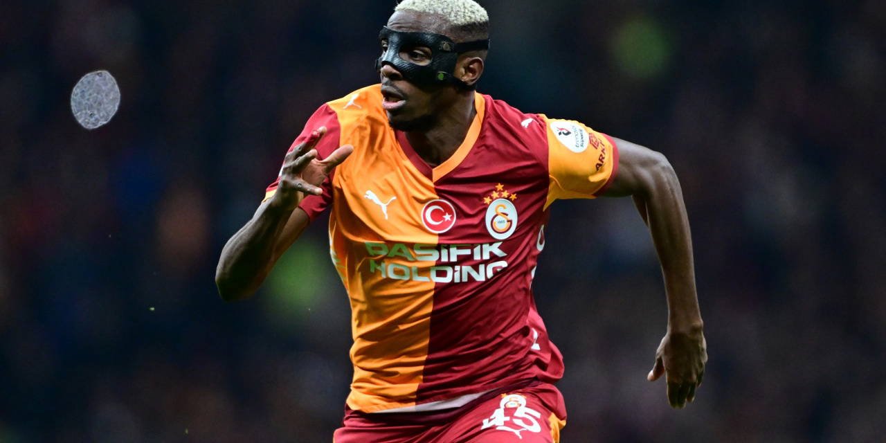 Tümer Metin'den Victor Osimhen iddiası: 'Ameliyat sonrası minimum 4 hafta...'