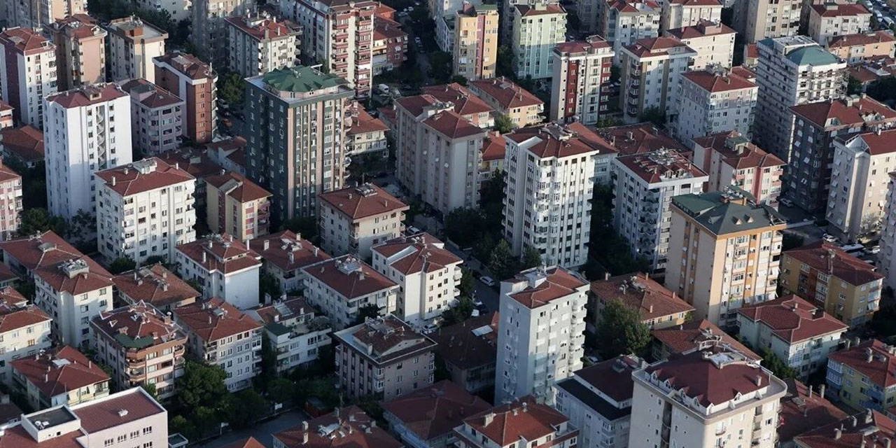 Karar Resmi Gazete'de: Aidat borçlarının ortak alanlara asılması kişisel veri ihlali sayıldı