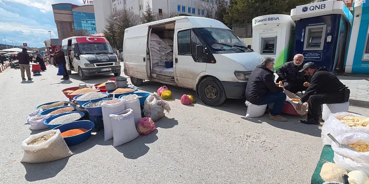 Yozgat’ta pazar esnafı dert küpü: 'Memura, emekliye senede bir kere, mazota her gün zam geliyor'