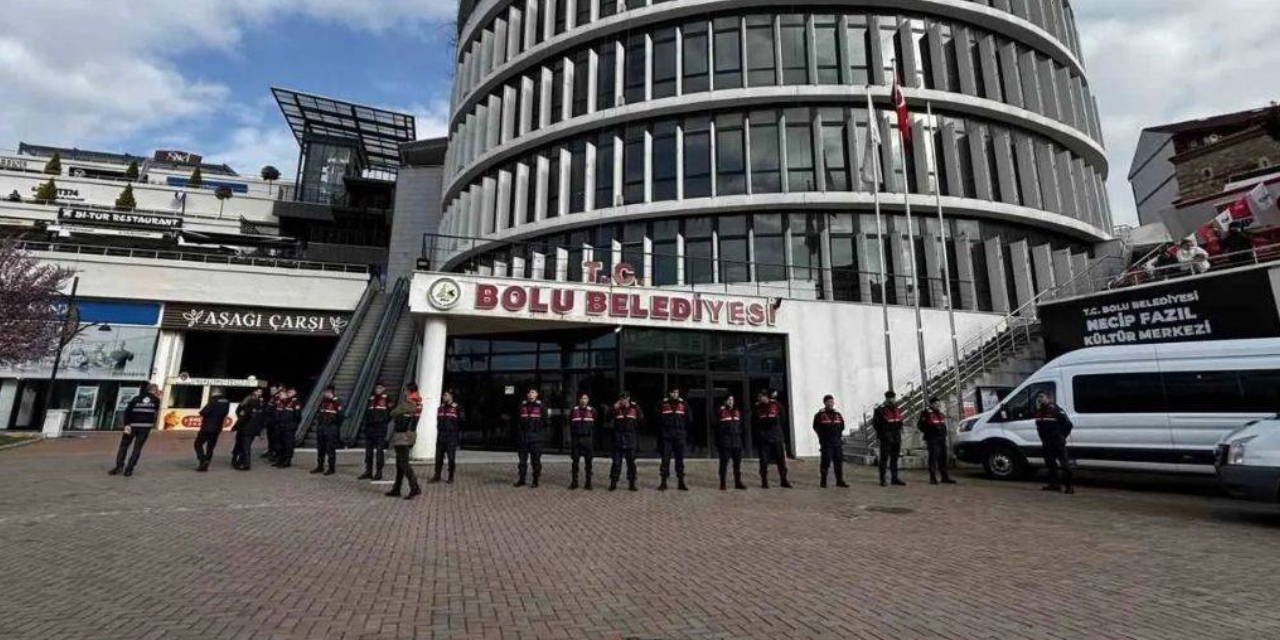 Bolu Belediyesi'ne operasyon: Başkan yardımcısı Leyla Beykoz ve meclis üyesi Aydan Özdemir tutuklandı!