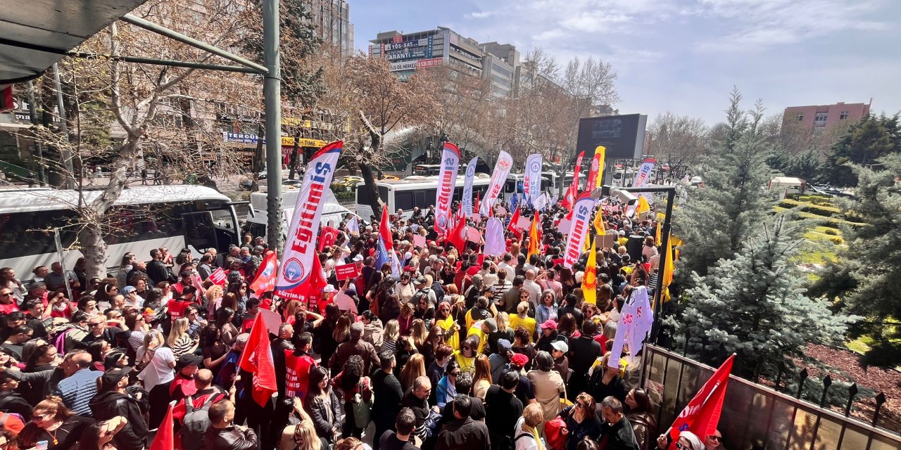 Öğretmenler Ayakta: 2 Günlük İş Bırakma Kararı Aldılar