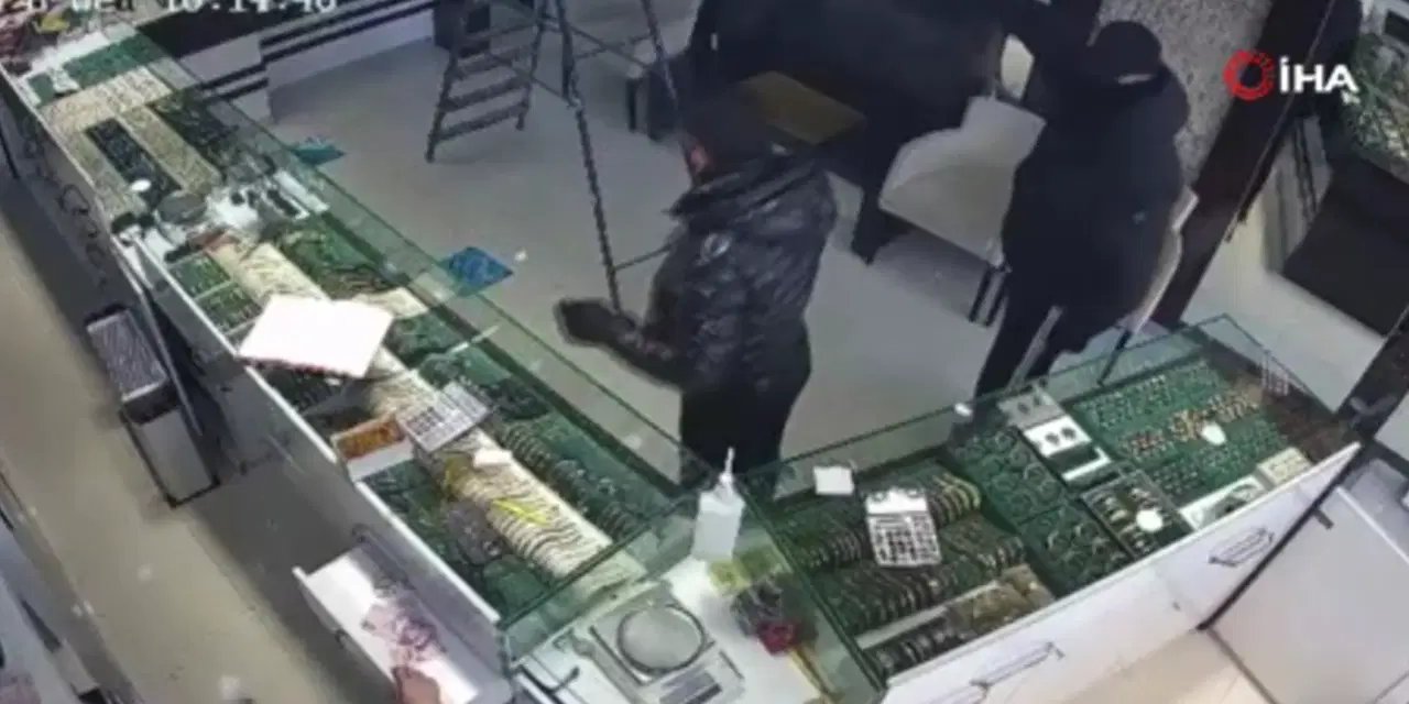 Başakşehir'de kuyumcu soygununu işletme sahibinin çığlıkları engelledi