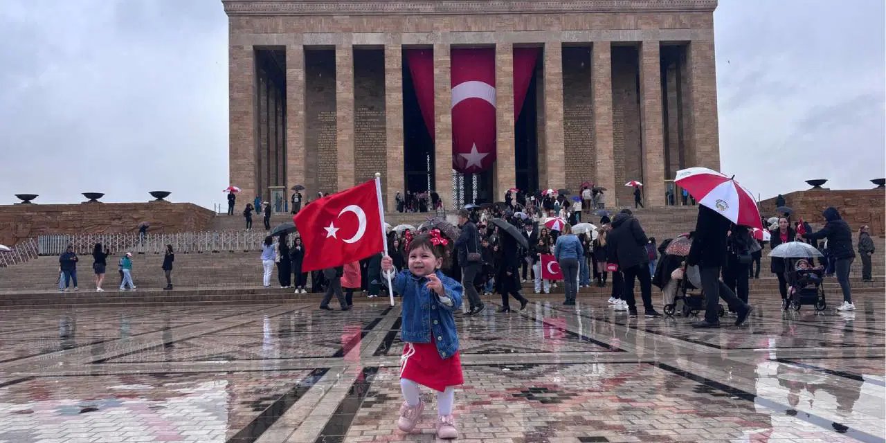 Anıtkabir'de '23 Nisan' coşkusu
