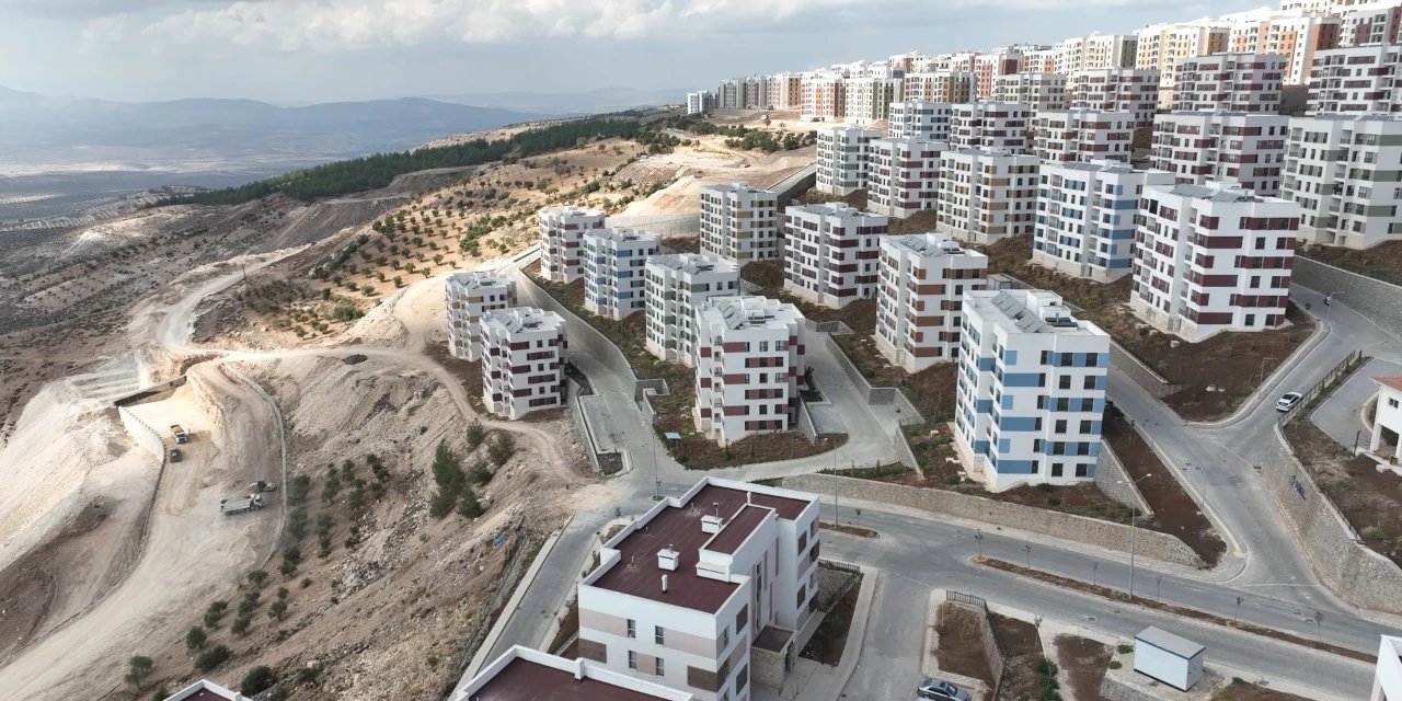 Deprem konutları ihaleleri dolandırıcılığına dev ceza