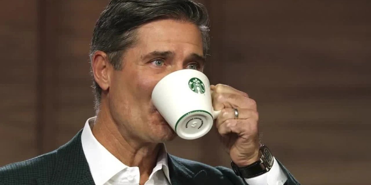 Starbucks CEO'su yüksek kahve fiyatlarını savundu, tepki yağdı