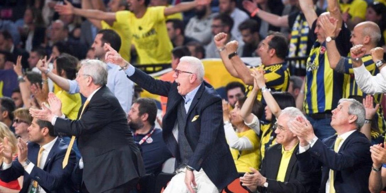 Ertuğrul Özkök: 70 yıllık bir taraftar olarak neden yine ve yeniden Aziz Bey’e oy vereceğim