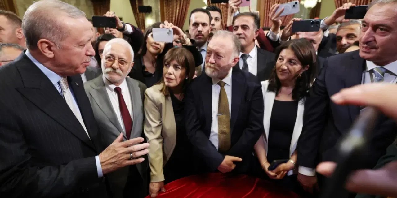 DEM Partili Oluç: 'Sürecin ritim yakalaması açısından umuyoruz adımlar atılacak'