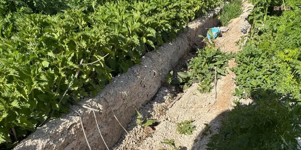 Hakkari'de 3 yıl önce yapılan kanal kullanılamaz hale geldi, köylü 'susuz kaldı'