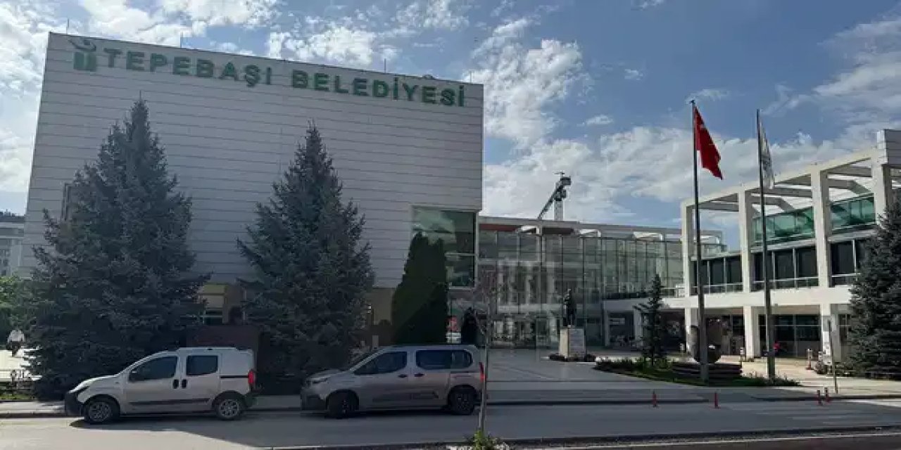 Eskişehir Tepebaşı Belediyesi'ne operasyon: Gözaltılar var