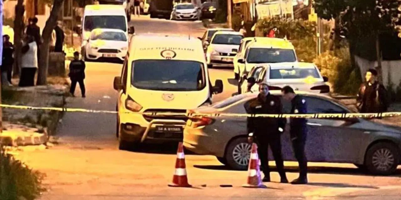 Arnavutköy'de sokak ortasında dehşet: Akraba kavgası kanlı bitti, başından vuruldu!