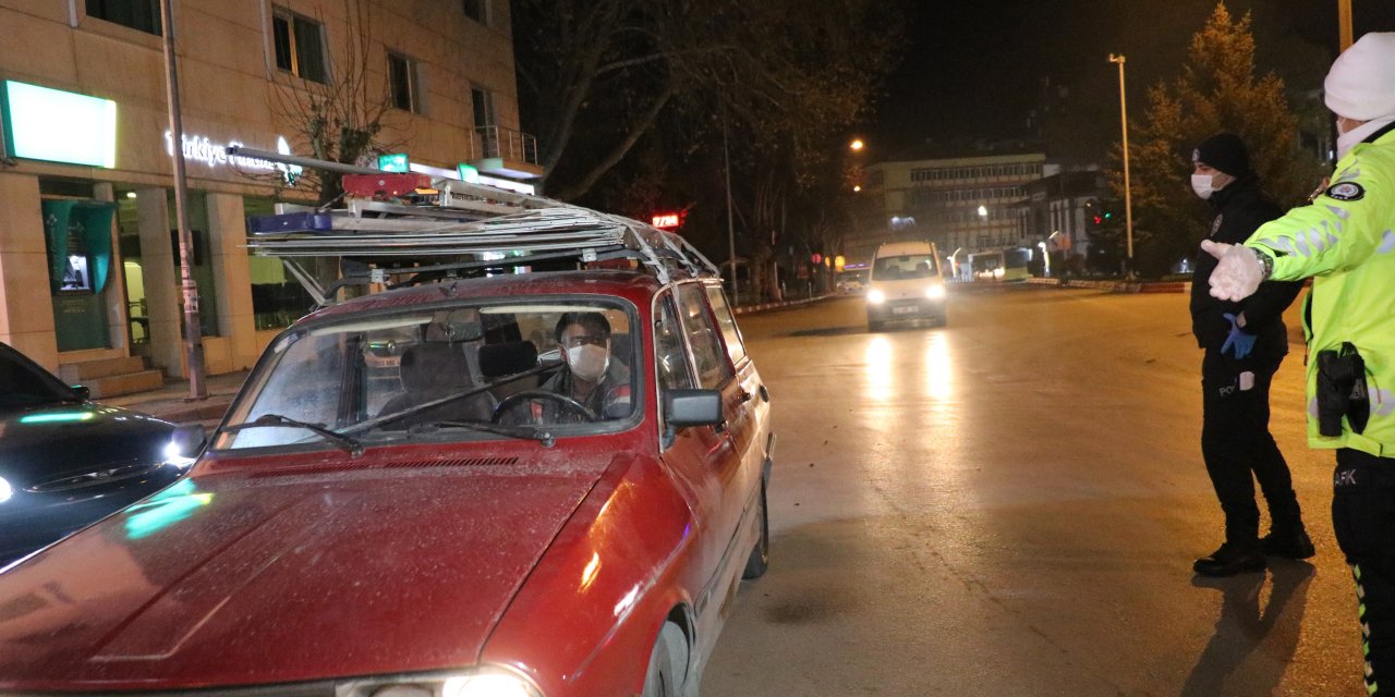 Afyonkarahisar'da sokağa çıkma kısıtlaması başladı