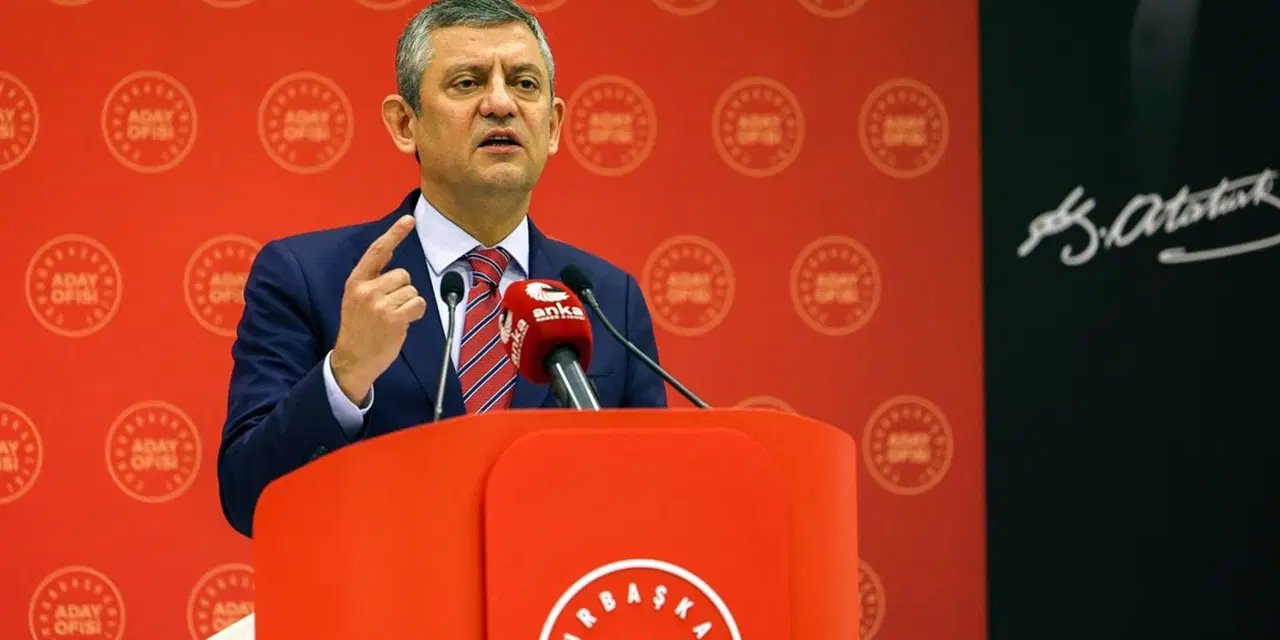 Özgür Özel: '19 Mayıs'ın ışığı, 19 Mart'ın karanlığını yenecek'