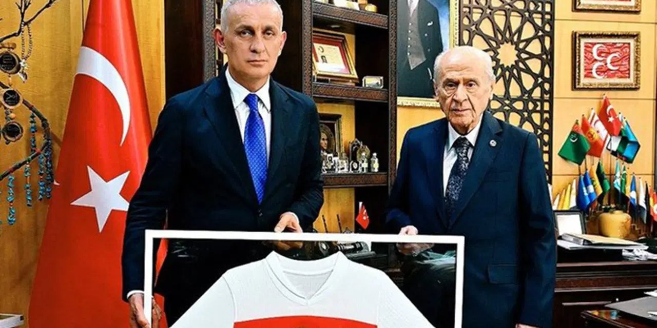 Devlet Bahçeli'den TFF Başkanı Hacıosmanoğlu'na: 'Ligi tescil etmeyin, 21 kulüple yoluna devam etsin'