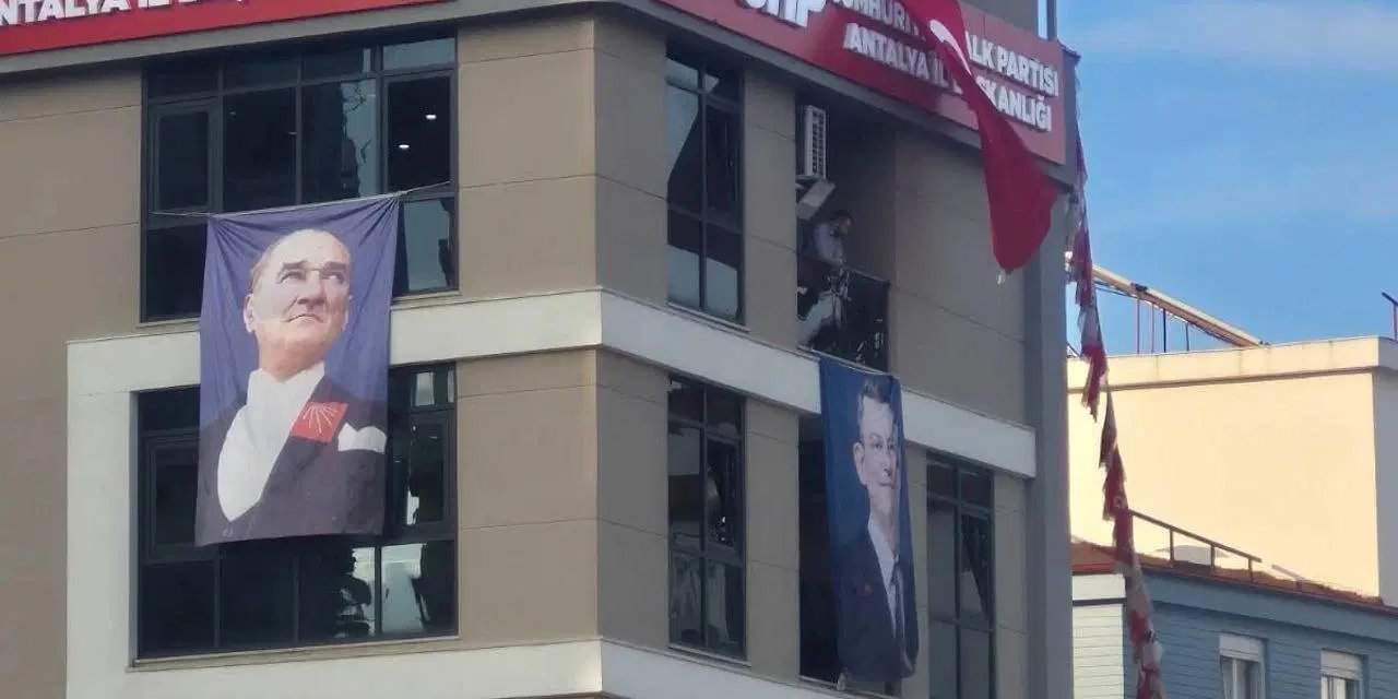 Antalya’da kurultay talebi