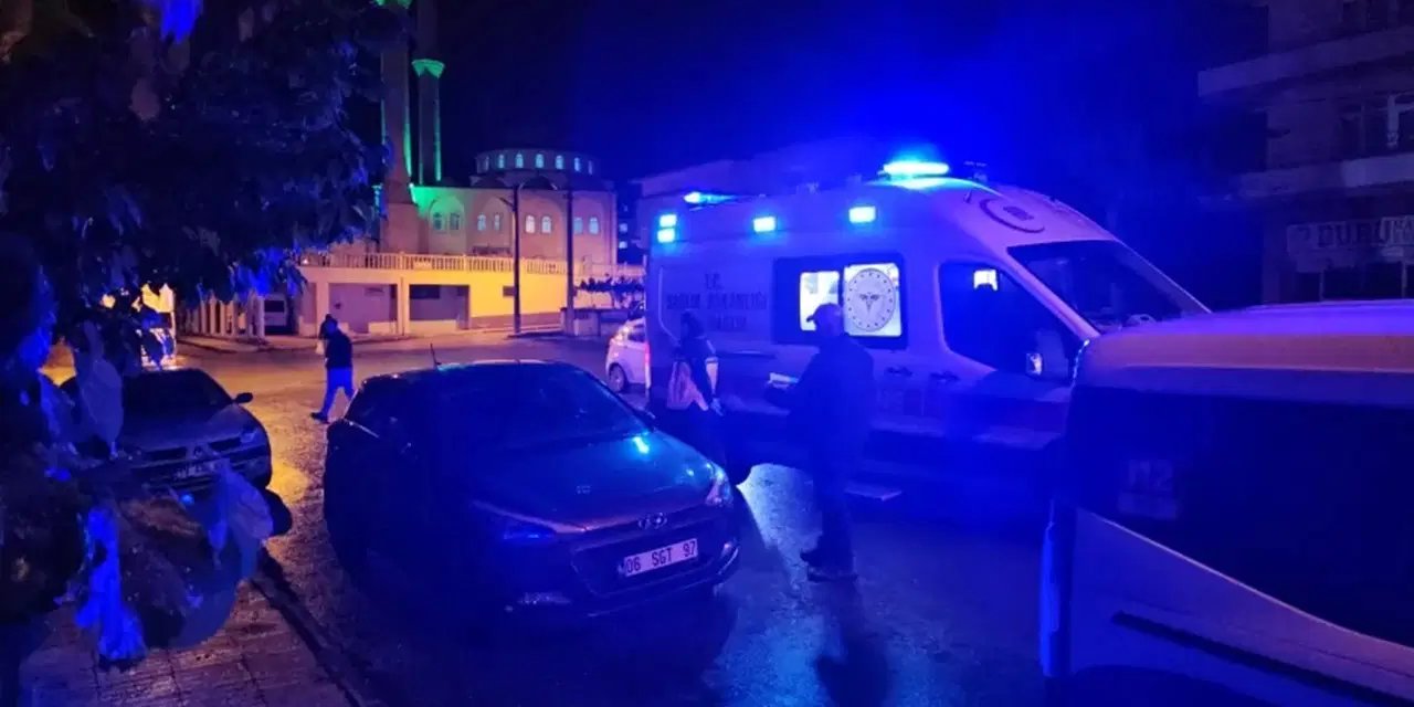 Çorum'da bıçaklı saldırı: 17 yaşındaki iki çocuk yaralandı