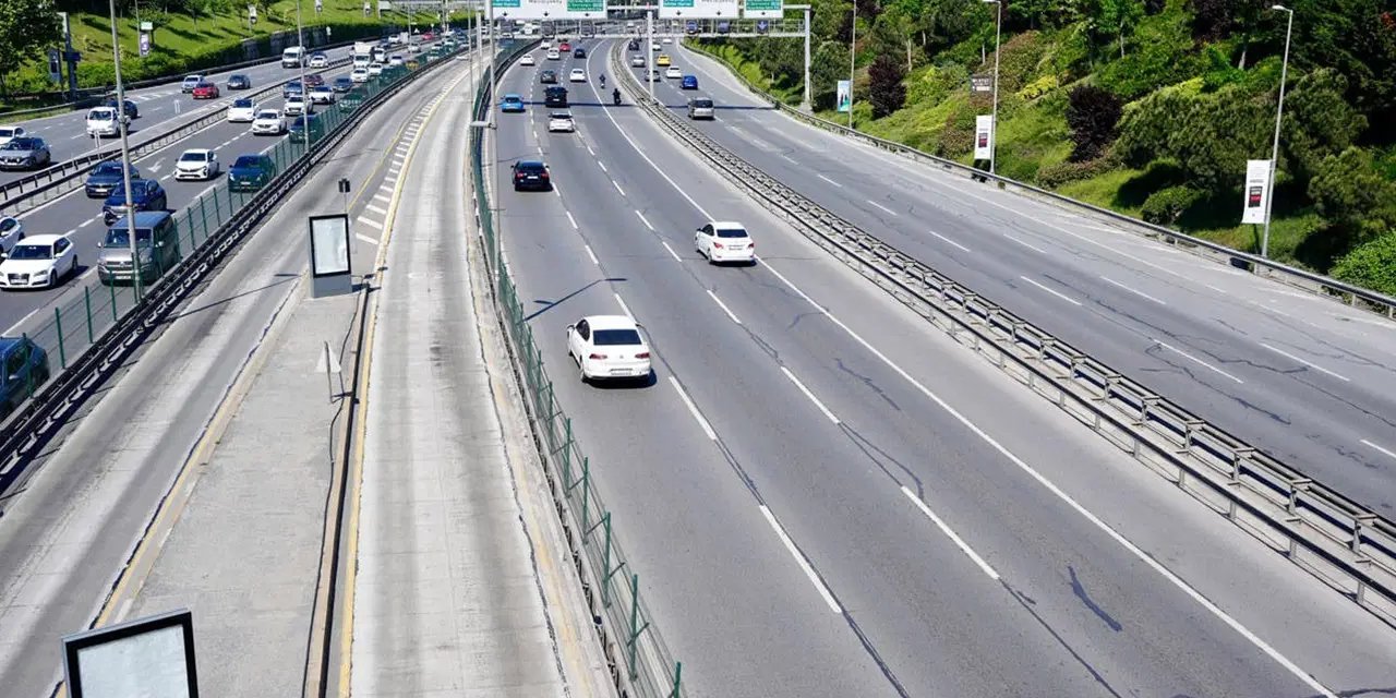 Bayram göçü başladı: İstanbul'da trafik yoğunluğu yüzde 8'e düştü