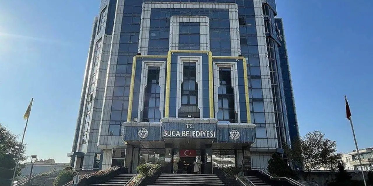 Buca Belediyesi'ne operasyon: Başkan Görkem Duman gözaltına alındı