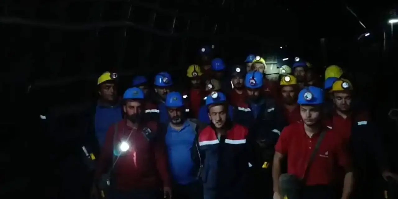 Madenciler kendini madene kapattı: Tek istedikleri maaşları!