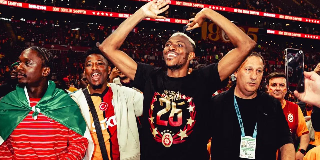 Galatasaraylı Victor Osimhen'den ayrılık iddialarına yanıt!