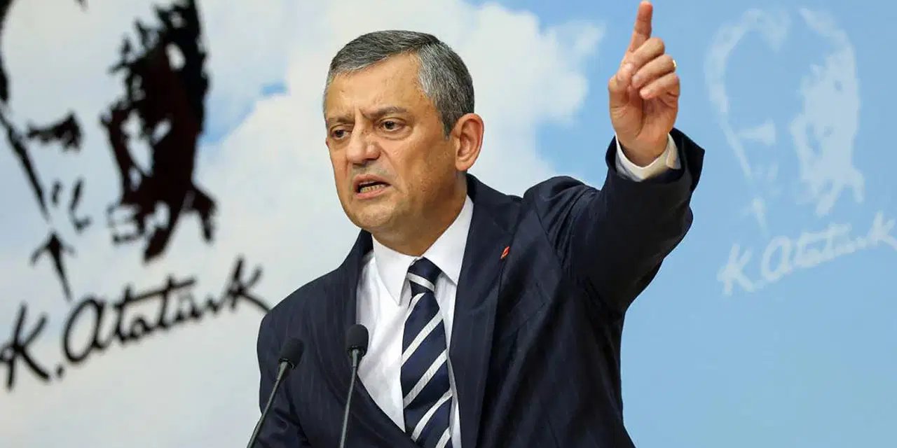 CHP’de kritik süreç: Özgür Özel'den 'kurultay' ve 'yeni parti' açıklaması!