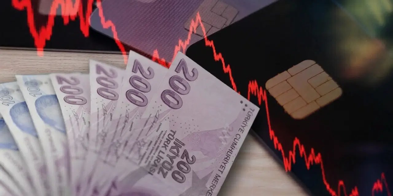 Yabancı Türkiye'de harcamayı kıstı, yurttaş yurtdışına yöneldi: Kartlı harcamalarda tarihi tersine dönüş