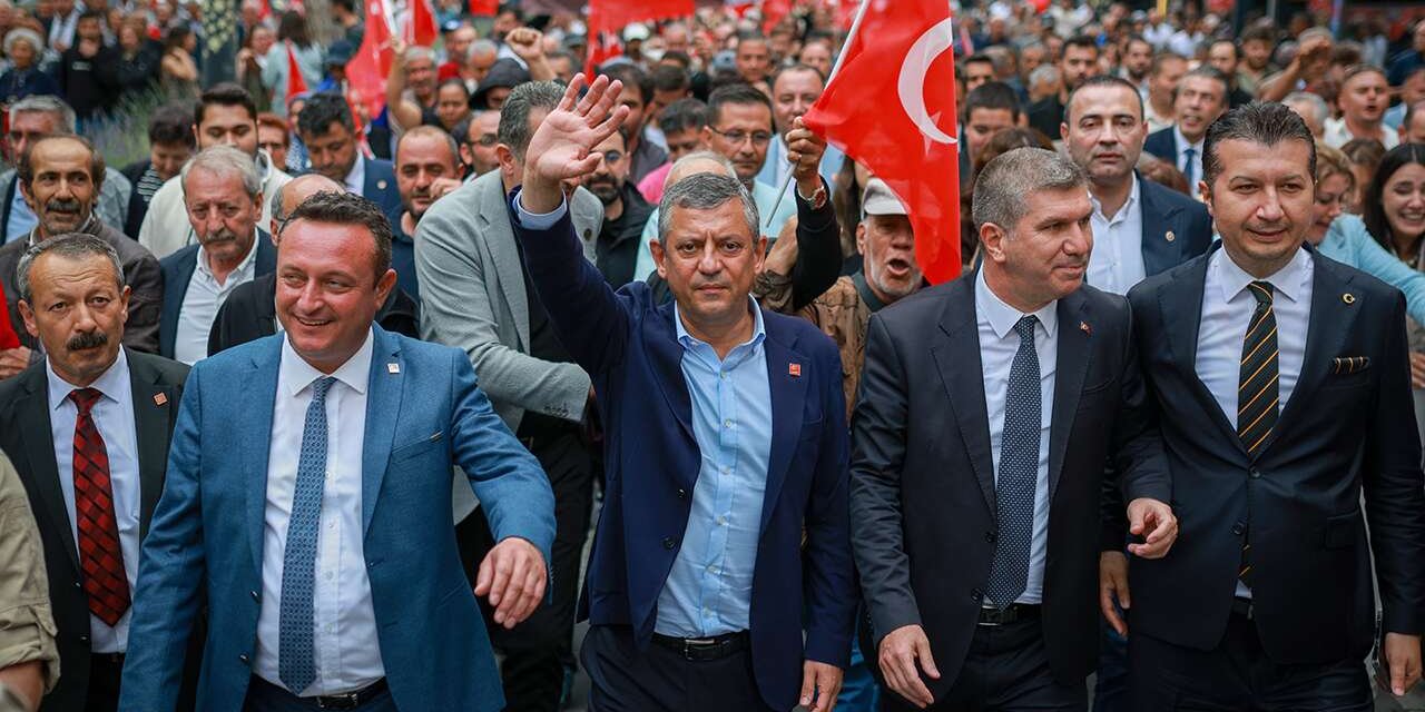 İddia: Özgür Özel'in kuracağı yeni partinin adı belirlendi