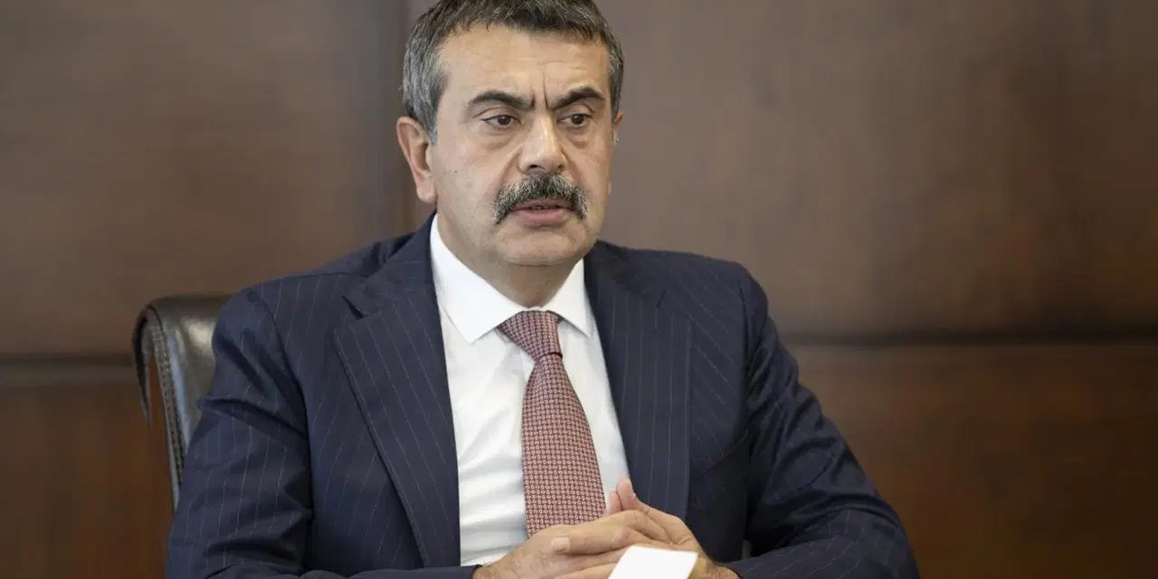 Bakan Tekin canlı yayında açıkladı: Sınav sistemi değişecek mi?