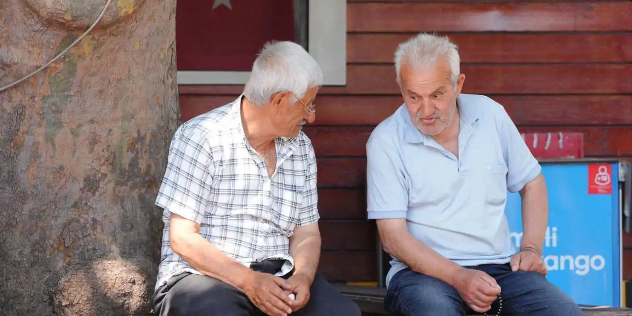 AK Parti'nin Sakarya kampında emekliler için karar verildi