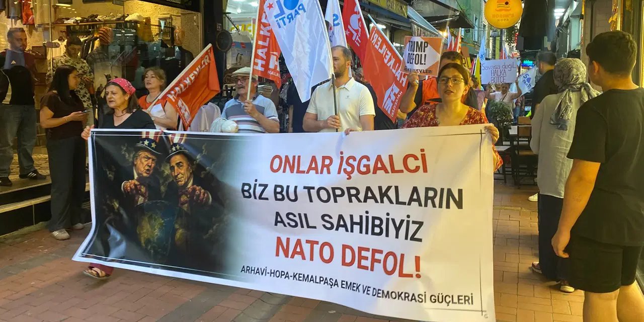 Hopa’da 'NATO Zirvesi' protestosu: 'Bu memleket bizim, NATO defol'