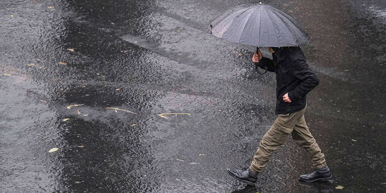 İstanbul hava durumu: İBB AKOM'dan 4 Temmuz için kuvvetli sağanak uyarısı