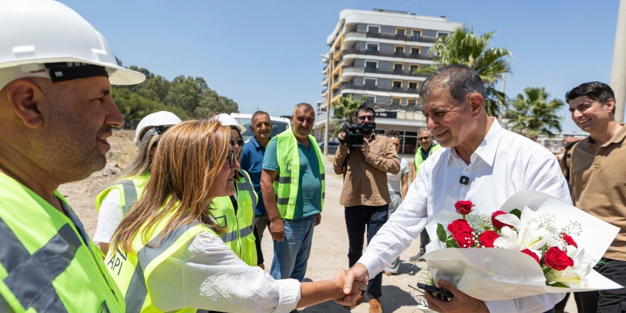 Başkan Tugay: Göz boyayan değil, sorun çözen işler yapıyoruz
