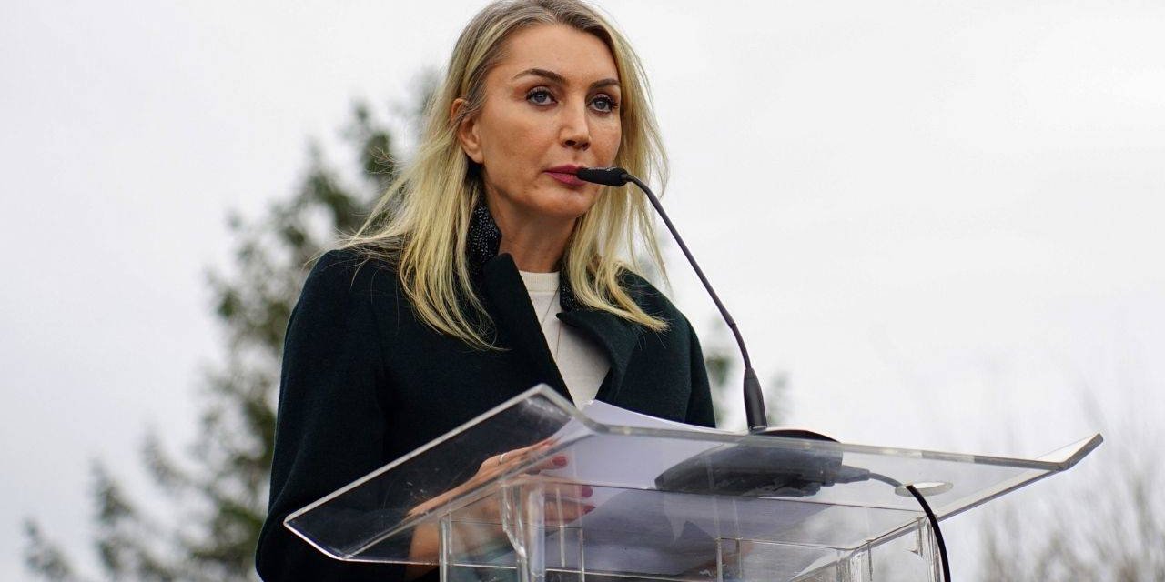 Dilek İmamoğlu: “142 suçlama bir güne sığıyorsa mesele adalet değil, savunmayı susturma çabasıdır”