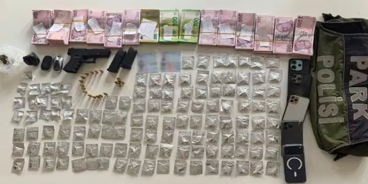 Bakırköy'de otomobilde 'uyuşturucu' düzeneği!