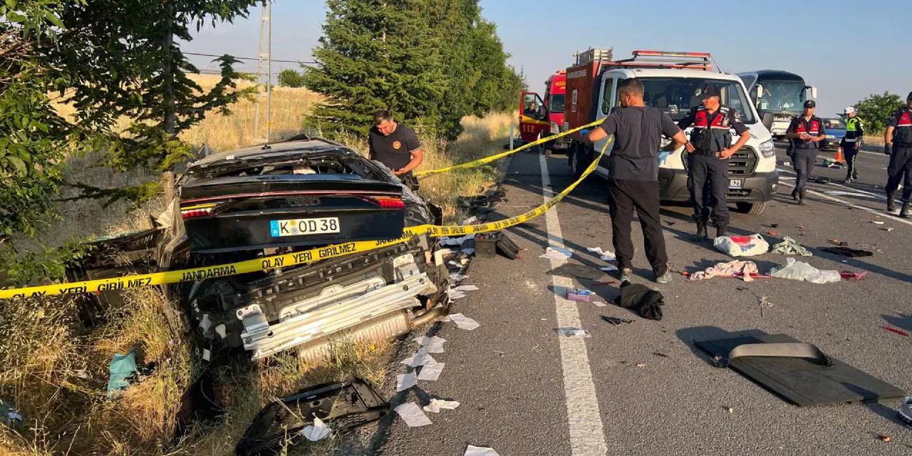 Gurbetçi ailenin otomobili takla attı: 3 ölü, 1 yaralı