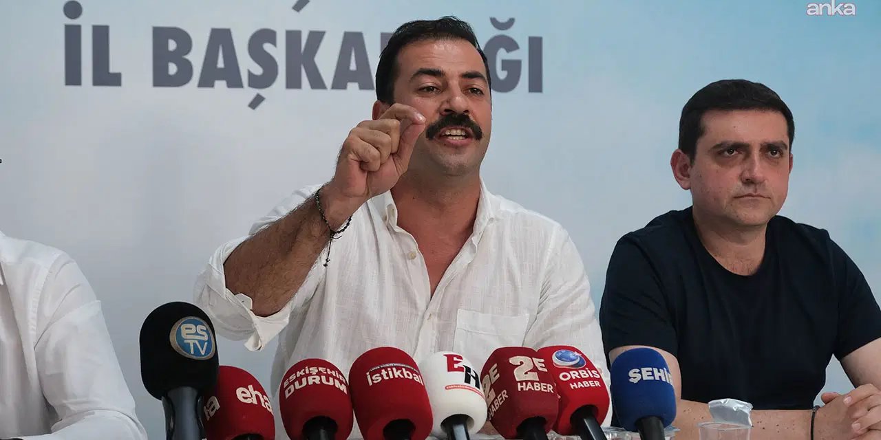 Eskişehir'de Talat Yalaz'dan sert tepki: 'Erdoğan'a koltuk değneği olmayın'