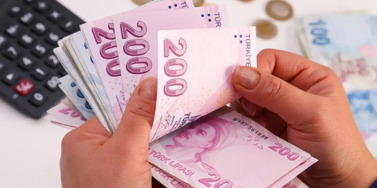 Beştepe'den emekli maaşı açıklaması: Top bakanlıkta...