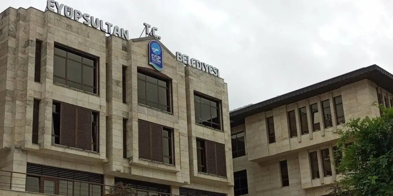 Eyüpsultan Belediye Başkan Yardımcısı gözaltına alındı