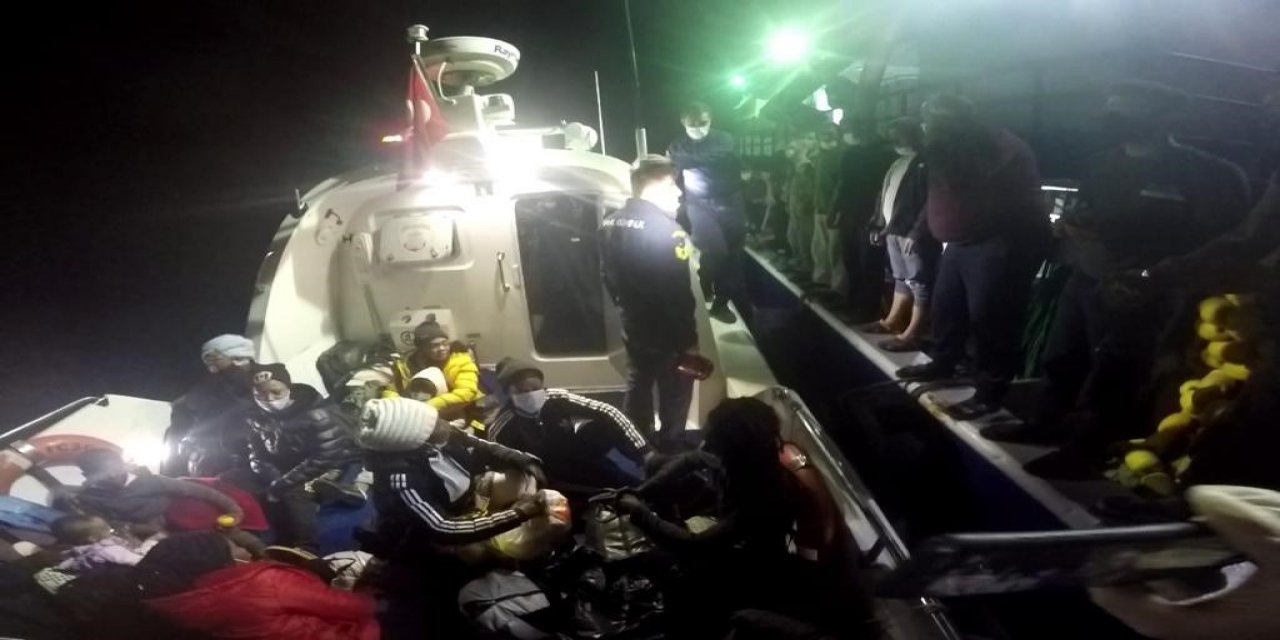 Sahil Güvenlik 28 kaçak göçmeni kurtardı, Bakan Soylu, Yunan Bakanı etiketleyerek paylaşım yaptı