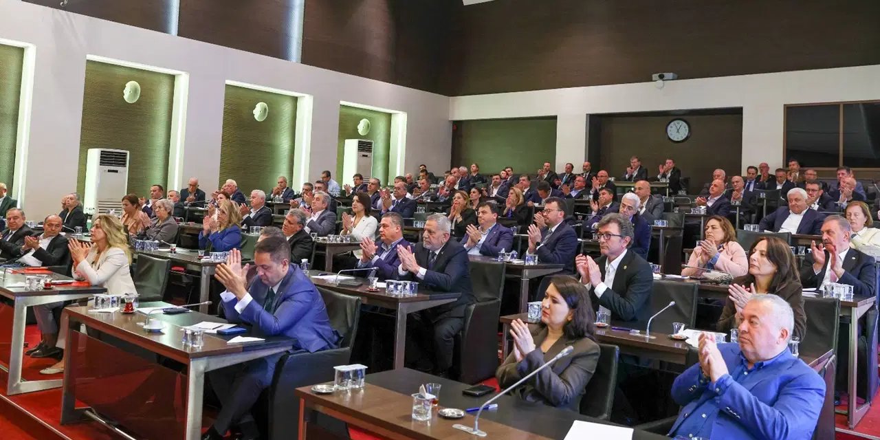 'Yeni Parti'nin kurucular kurulu için 90'ın üstünde CHP’li milletvekili imza verdi...