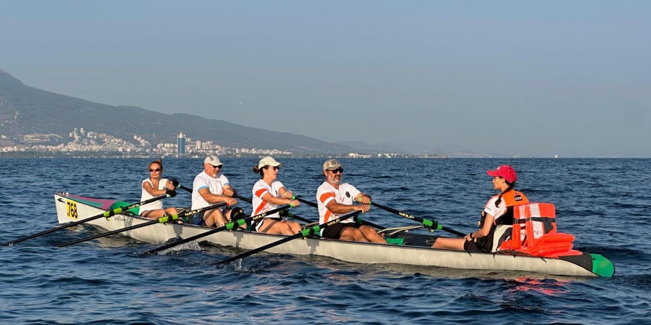 İzmir Marina’da su sporları heyecanı başladı