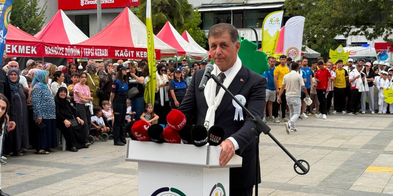 “İzmir ile Erbaa arasındaki dostluk köprüsü büyüyecek”