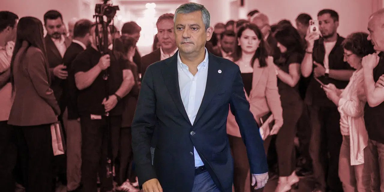 Özgür Özel'den Le Monde'a çarpıcı yazı: 'Bu sürecin kırılma noktası...'