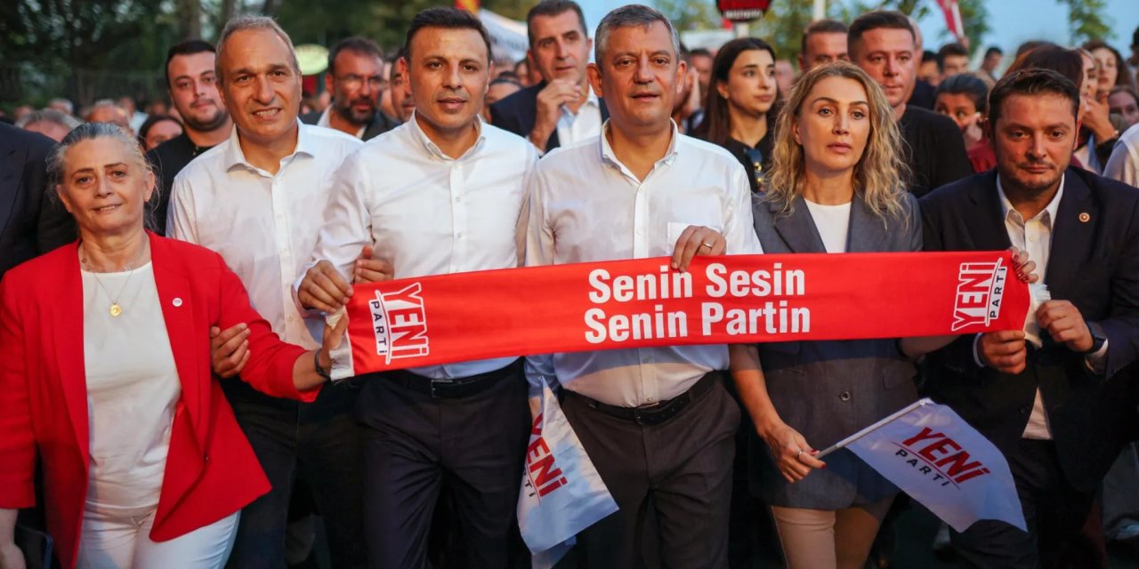 Yeni Parti İstanbul İl Başkanı Özgür Çelik: Her yer iş birlikçi dolu, sürekli “Yarın sana gelebilirler, hazır ol” telefonları geliyor