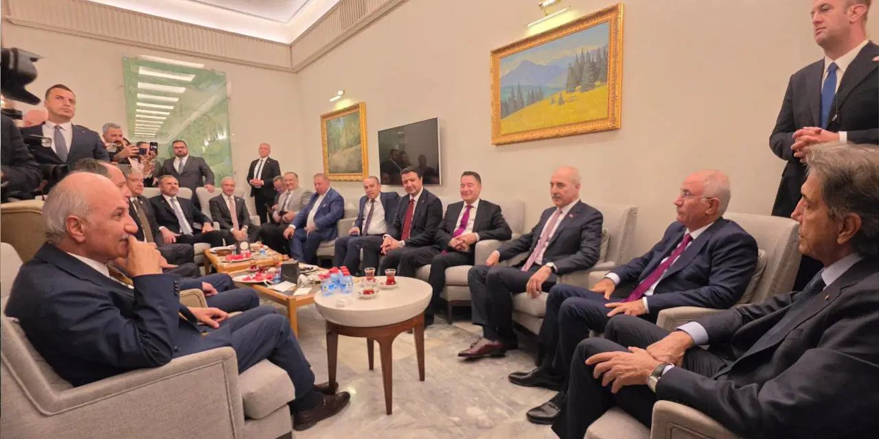 Ali Babacan ve Efkan Âlâ arasında dikkat çeken diyalog!