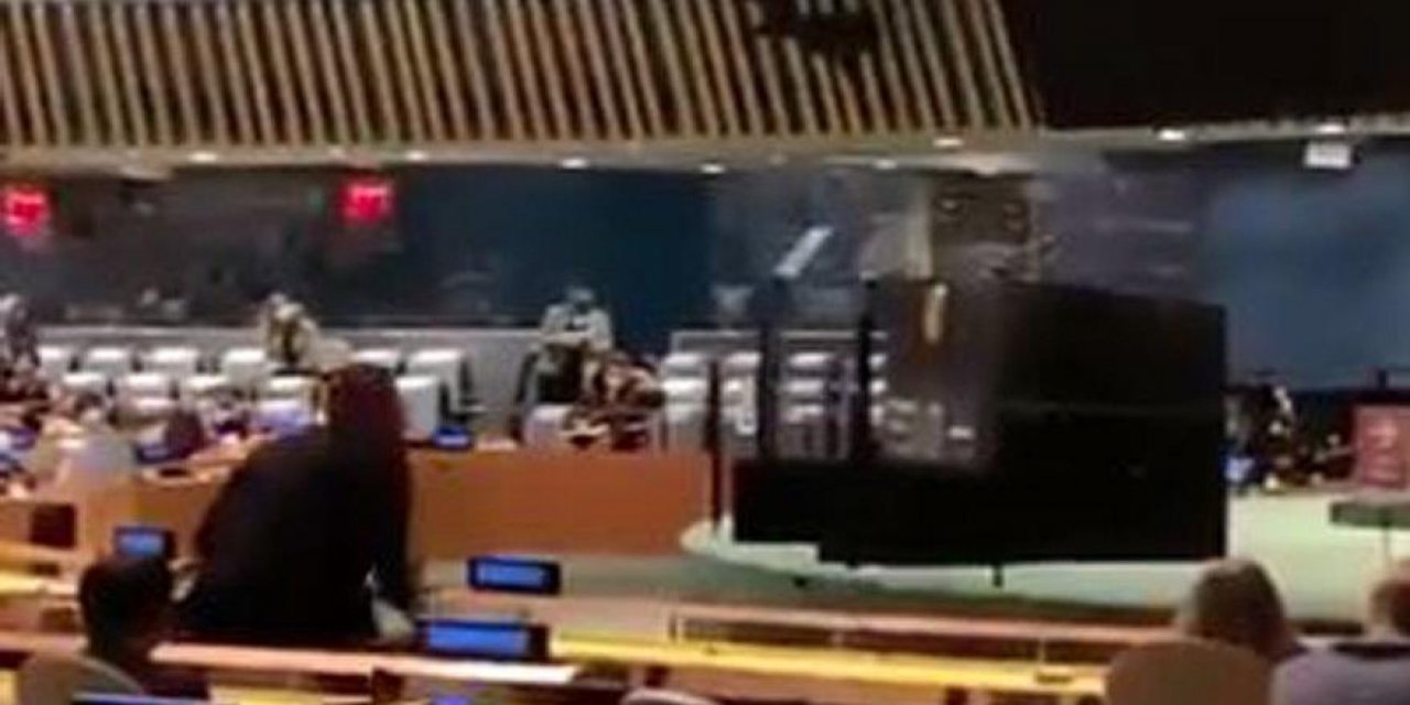 ERDOĞAN, İSRAİL ŞİDDETİNİ VURGULUYORDU, SALONU TERKETTİ