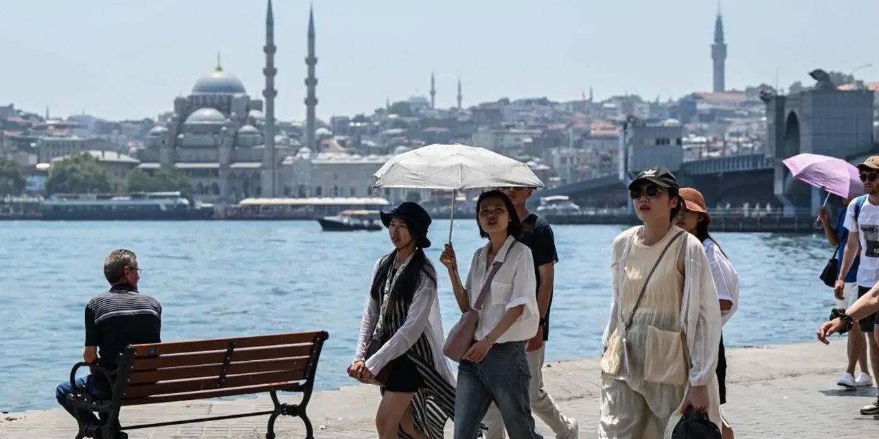 AKOM'dan İstanbul için Afrika ve Basra sıcaklık uyarısı: Hafta sonu hava nasıl olacak?
