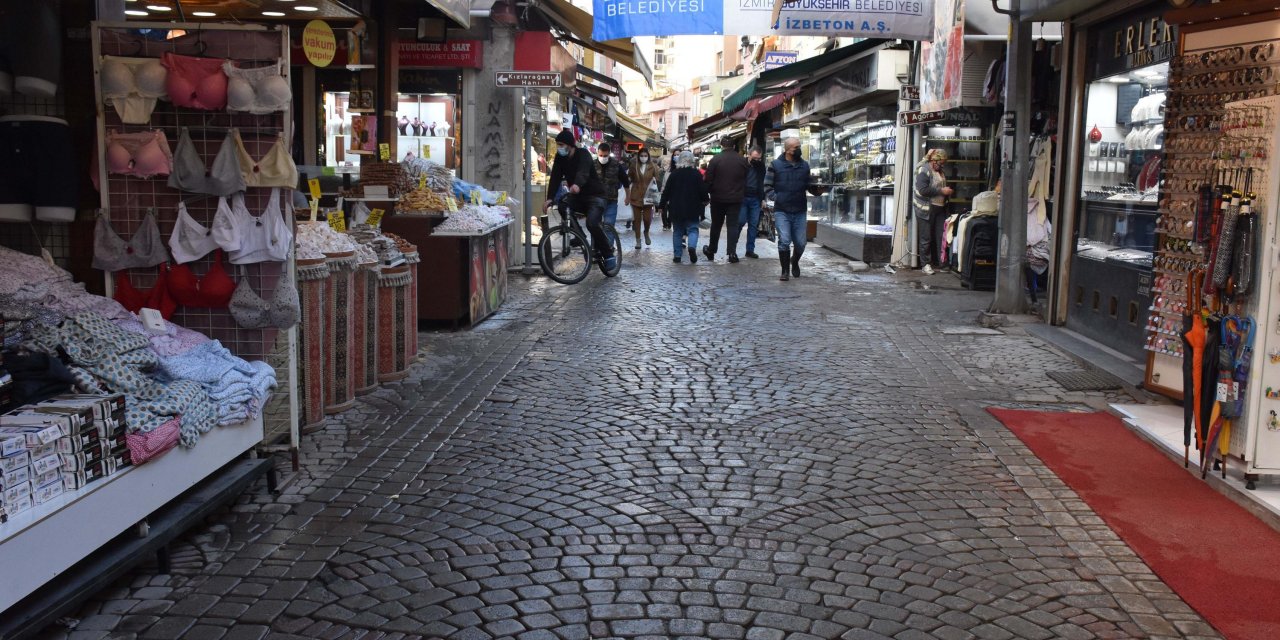 Kemeraltı esnafından 'Çarşımızı ıssızlaştırmayın' çağrısı