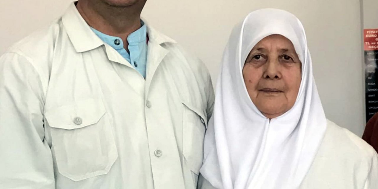 Eski başkan, koronavirüsten önce ağabeyini sonra annesini kaybetti