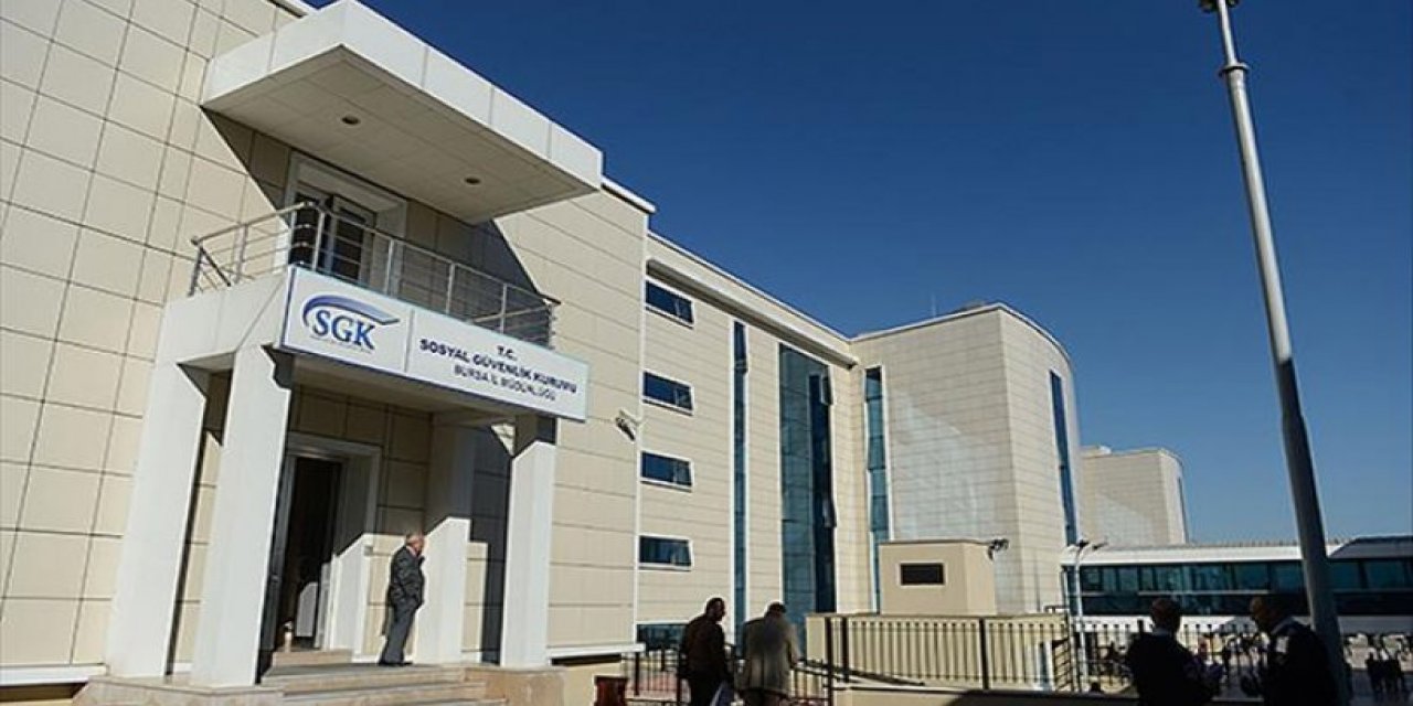 SGK'nın mesai düzenlemesi mahkemeye taşındı! BÜRO-İŞ'ten suç duyurusu...