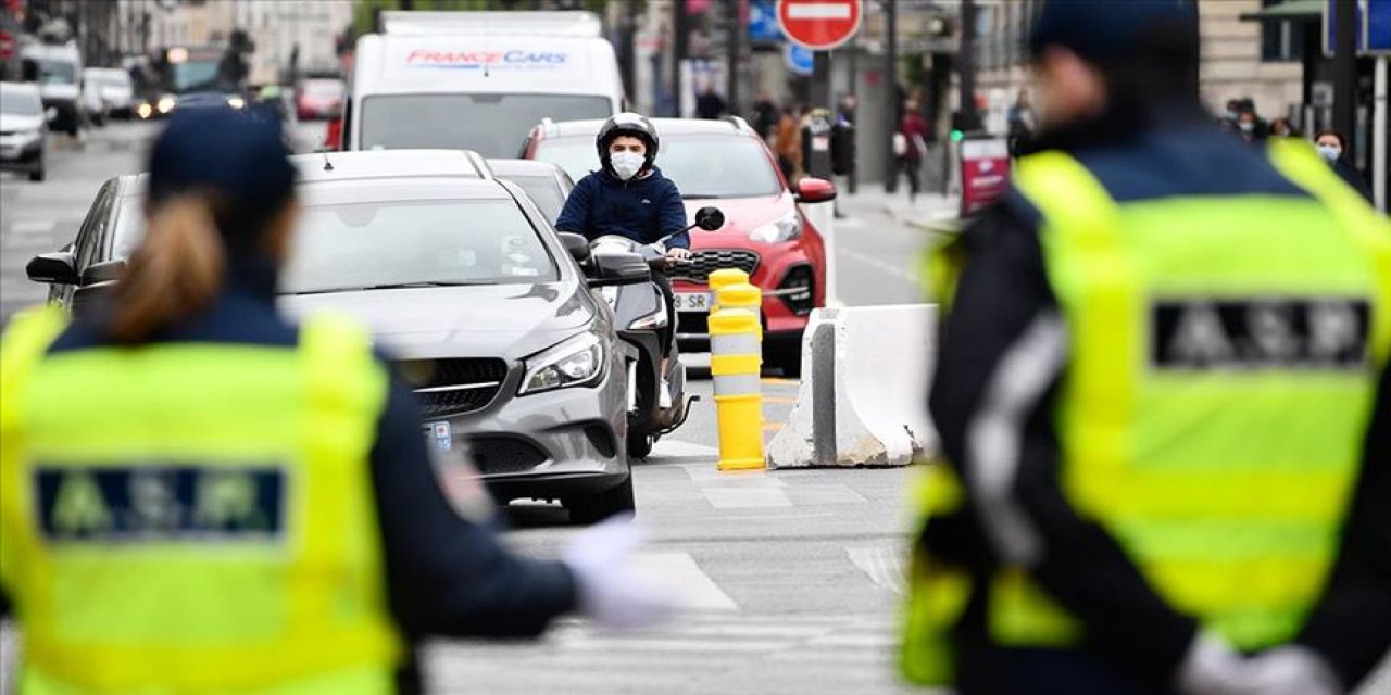 Fransa’da son 24 saatte 3 bin 63 yeni koronavirüs vakası